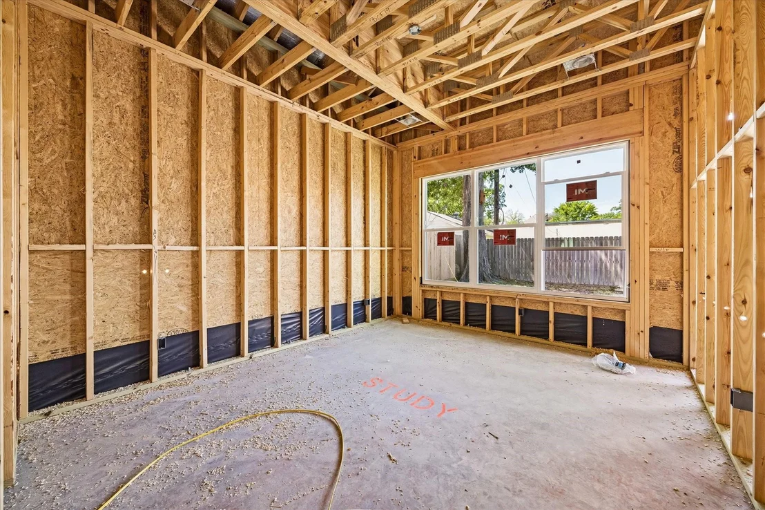 Photo of 1510 Chantilly Lane