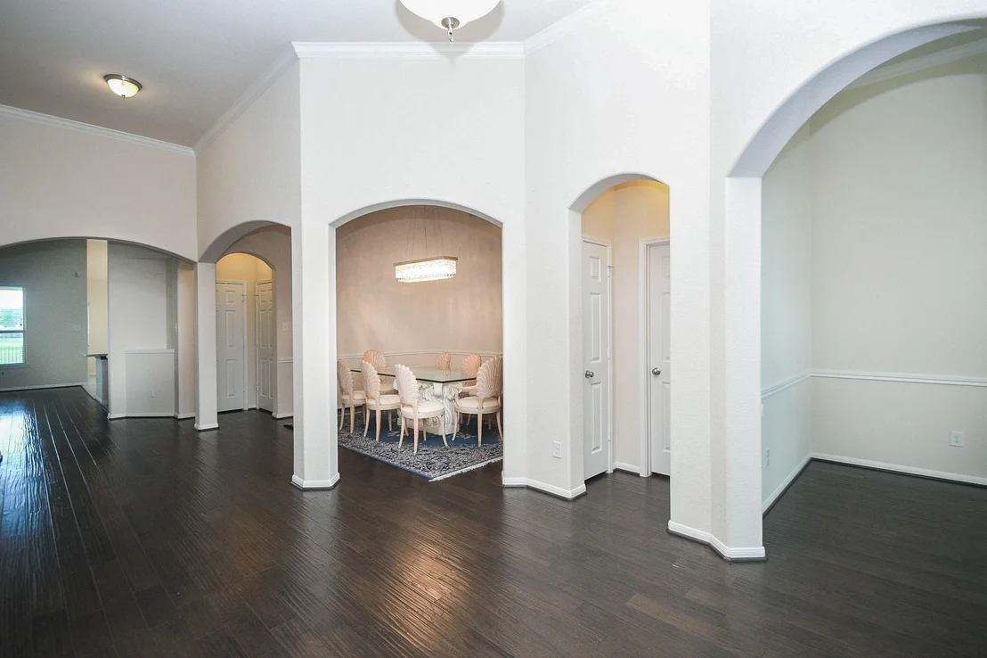 Photo of 9503 Wheatfield Lane