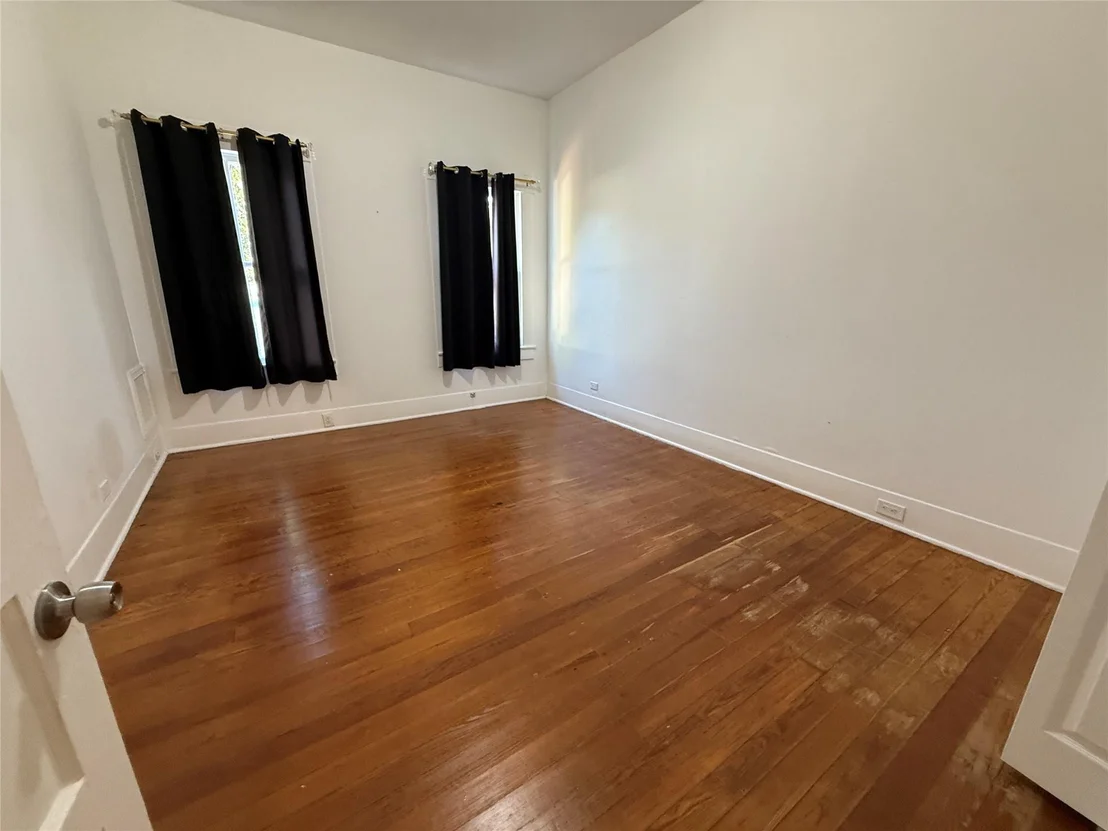Photo of 1415 Moody Avenue