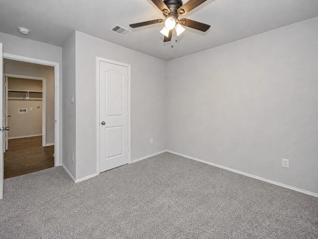 Photo of 23719 Harrow Field Lane