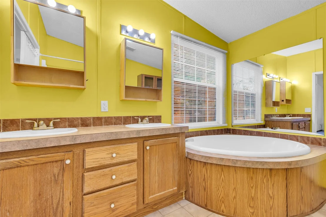 Photo of 16352 Crockett Crossing