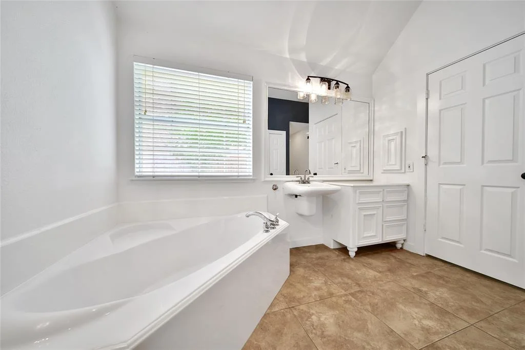Photo of 82 Terraglen Drive