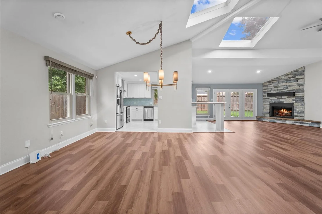 Photo of 538 Enchanted Lane