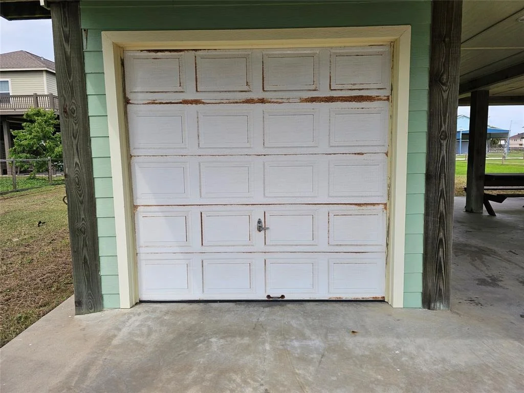 Photo of 970 Olive Drive