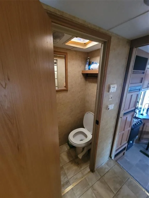 Photo of 1214 Van Sant