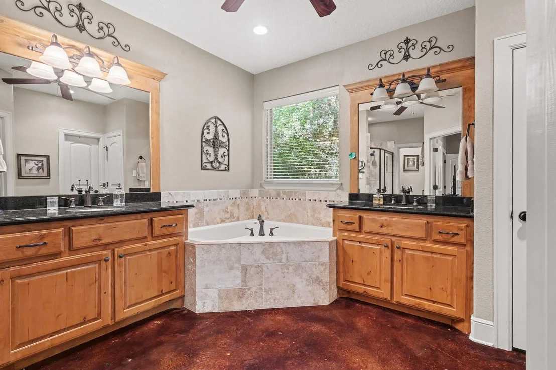 Photo of 19002 Timberlake Oaks Drive