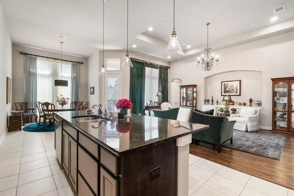 Photo of 320 Black Walnut Court