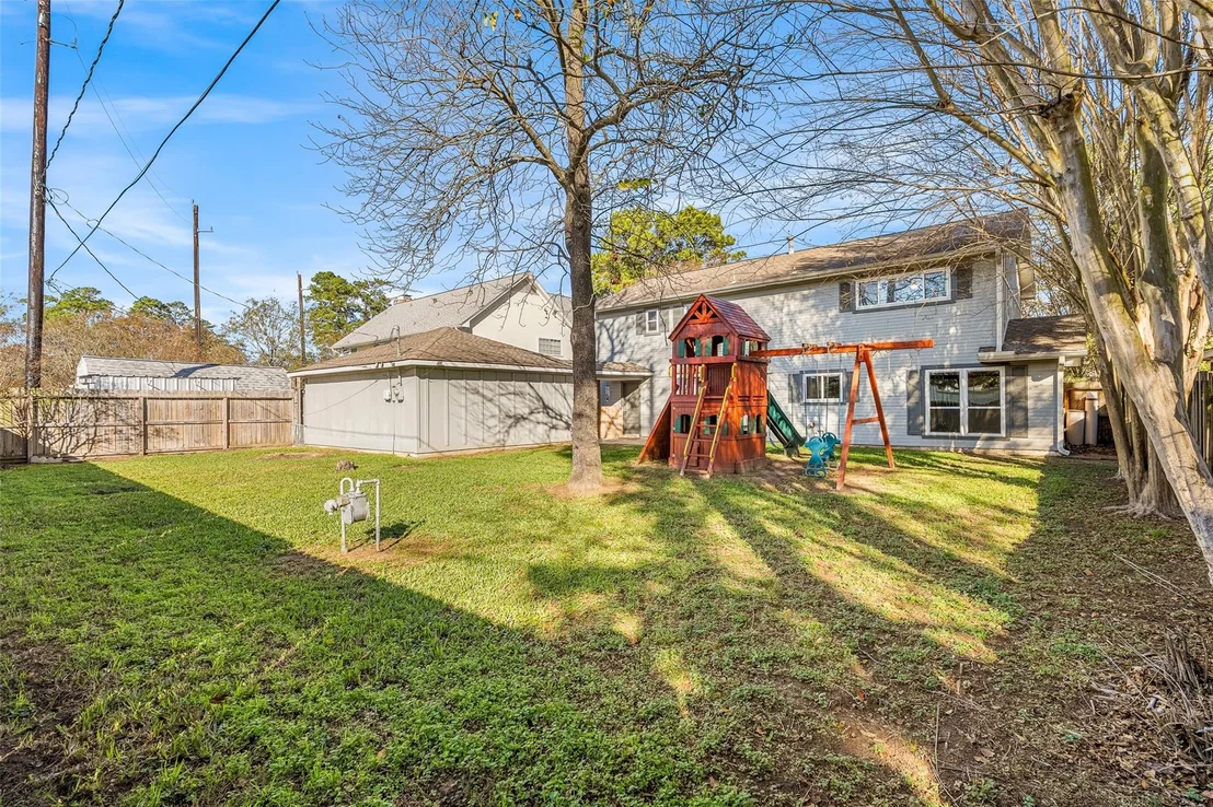 Photo of 723 Shadowbrook Drive