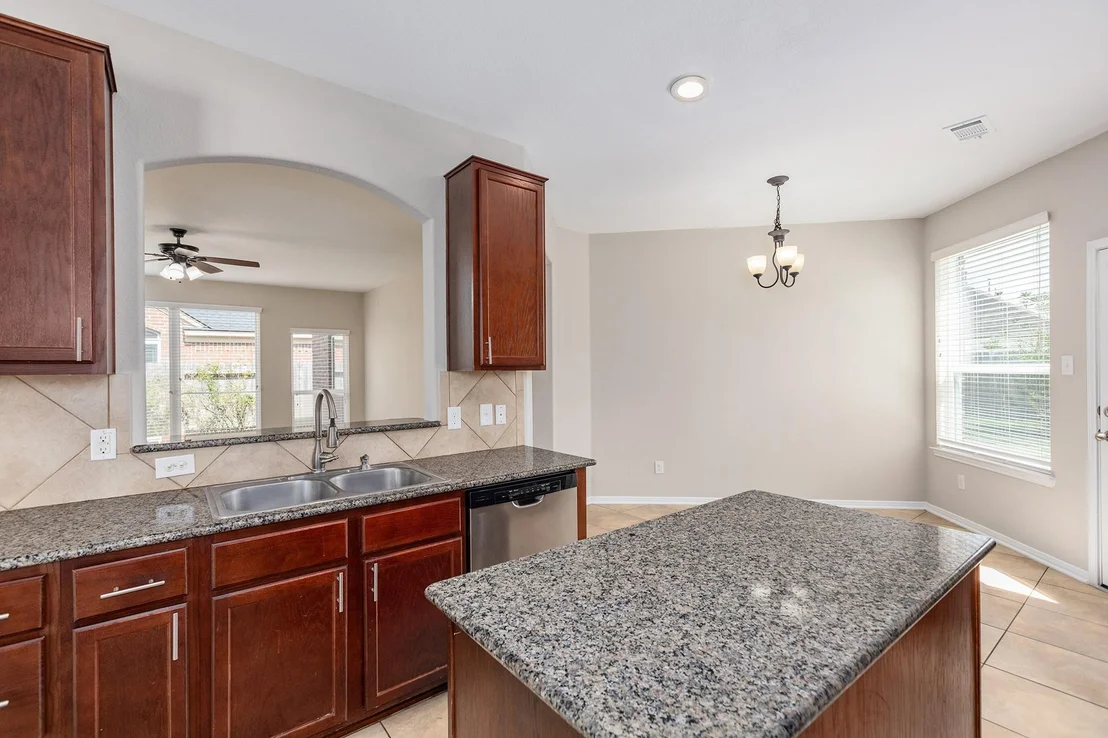 Photo of 6810 Oaken Gate Way
