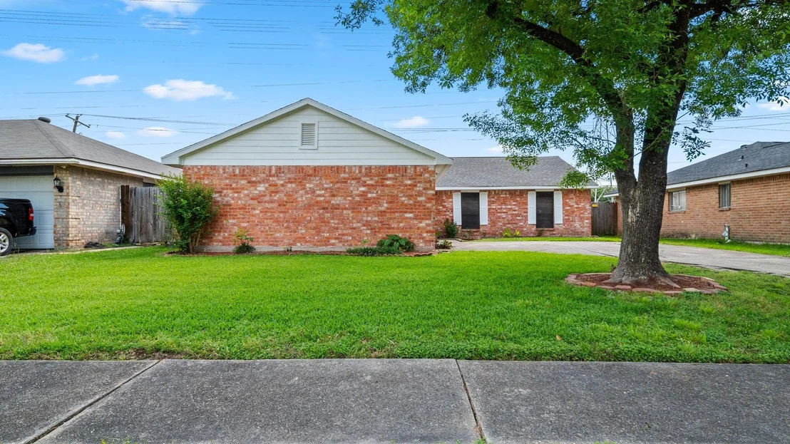 Photo of 1342 Padstow Lane