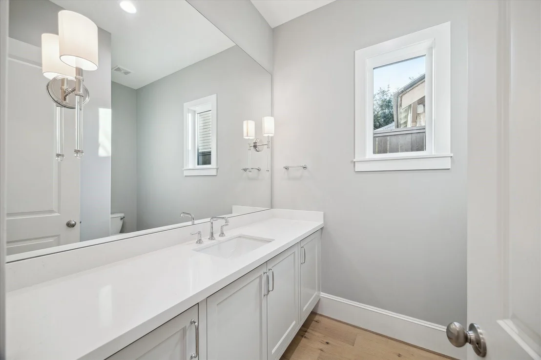 Photo of 1119 Willard Street