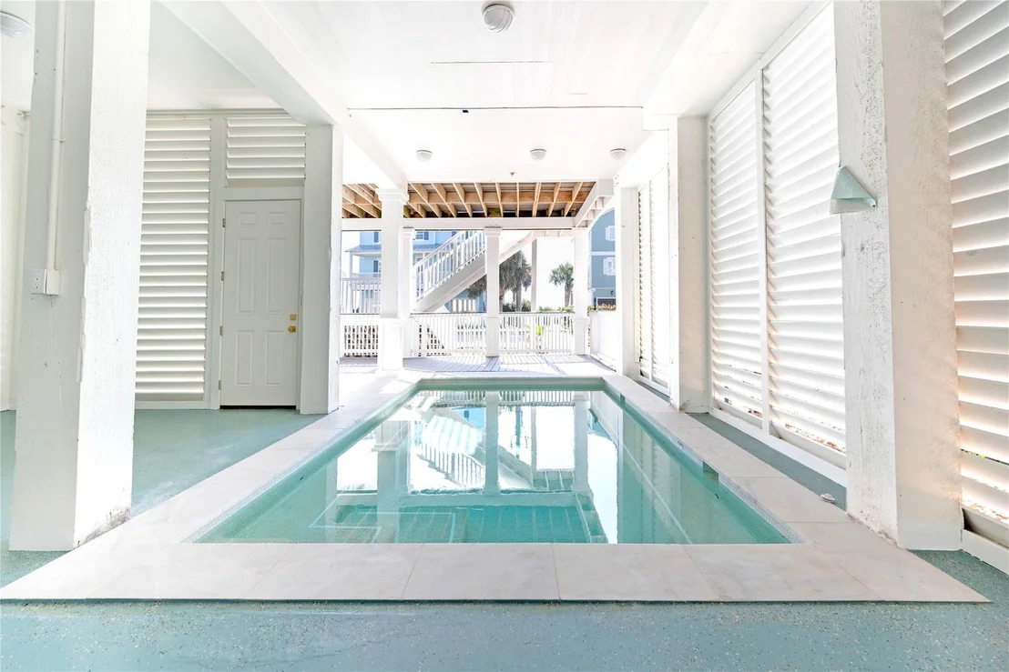 Photo of 11610 Beachside