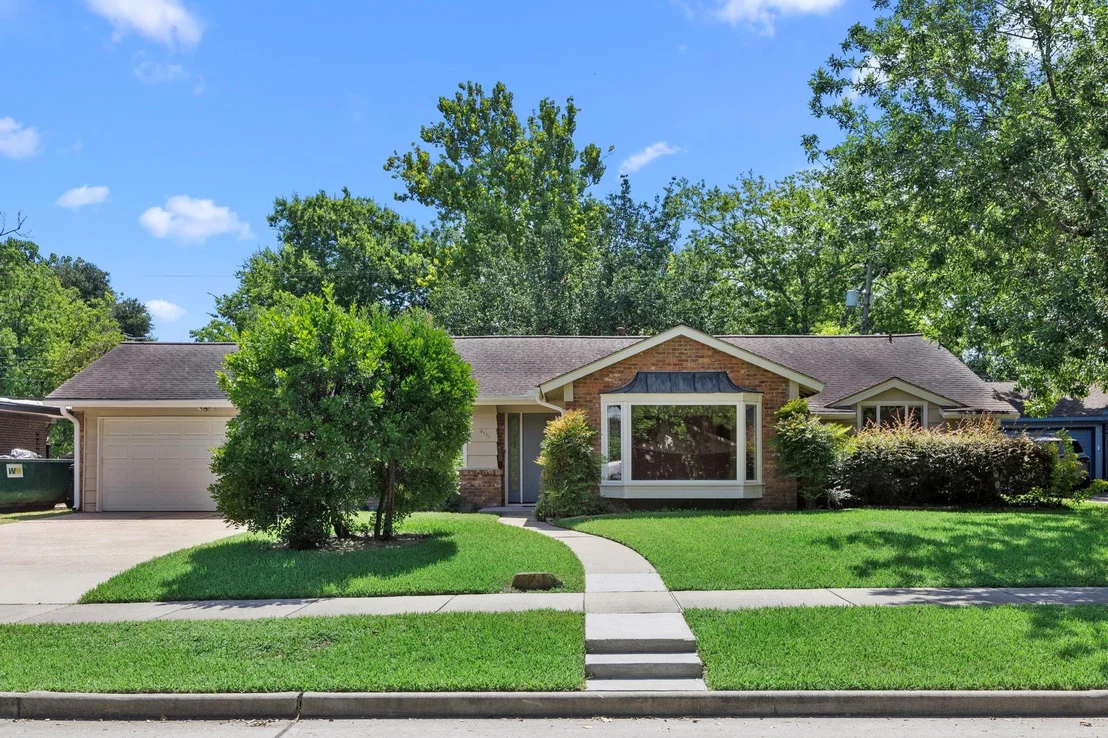 Photo of 9111 Timberside Drive