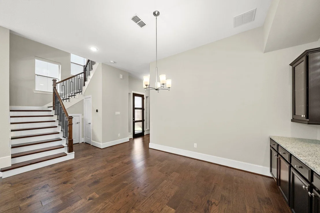 Photo of 1404 Arkley Way