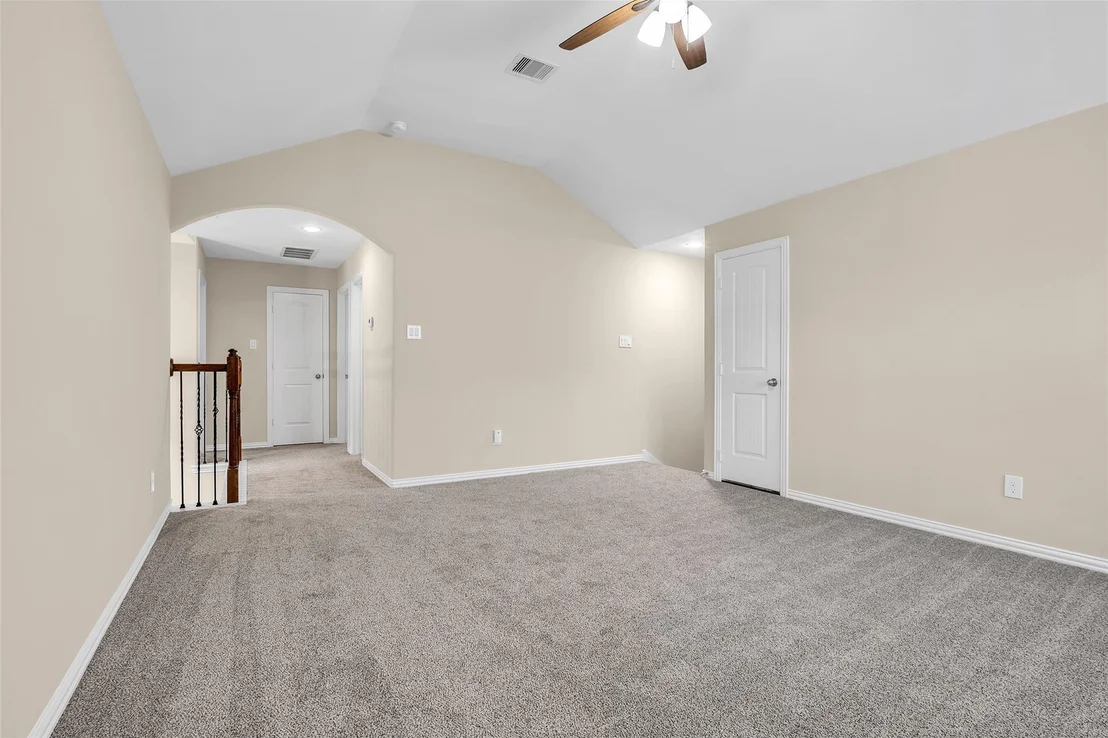 Photo of 34 Sawbridge Circle