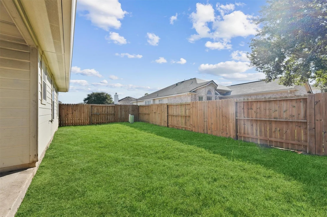 Photo of 19131 Lakota Drive