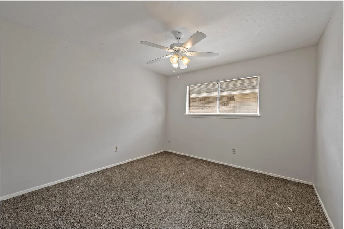 Photo of 11331 Rousseau Drive
