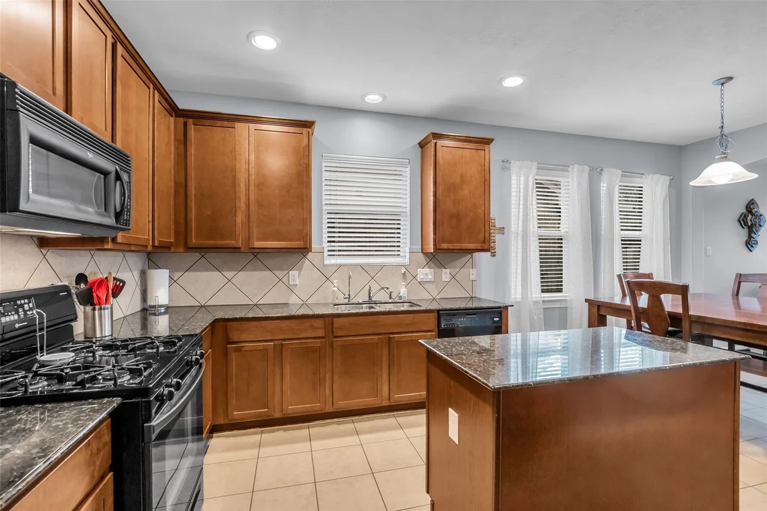 Photo of 18611 Bristol Point Lane
