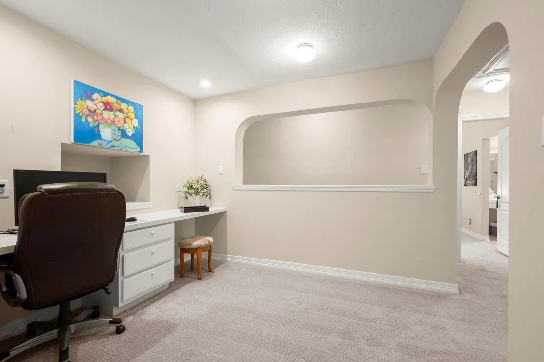 Photo of 8961 Fallsbrook Court