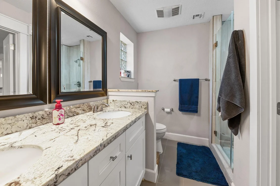 Photo of 11910 Mullins Drive