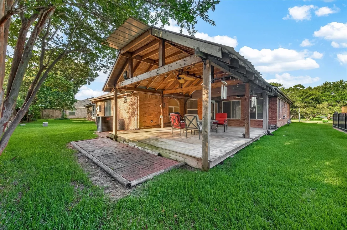 Photo of 818 Maple Branch Lane