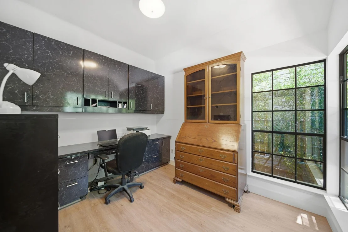 Photo of 135 E Wilde Yaupon
