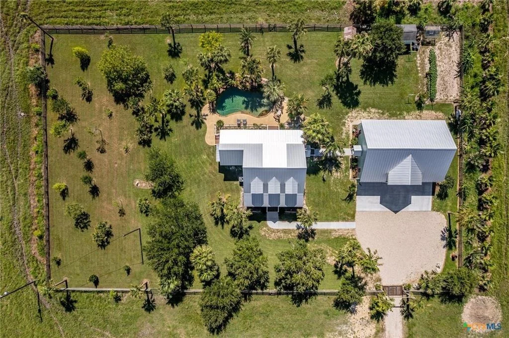 Photo of 24135 State Highway 172