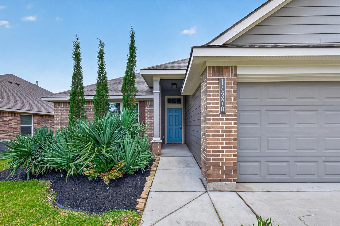 Photo of 14370 S Summerchase Circle