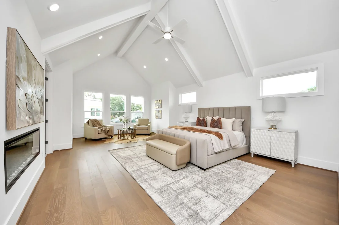 Photo of 1721 Chantilly Lane