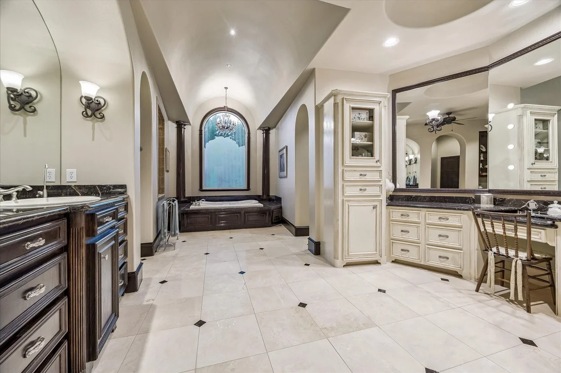 Photo of 7 Paradise Point Drive