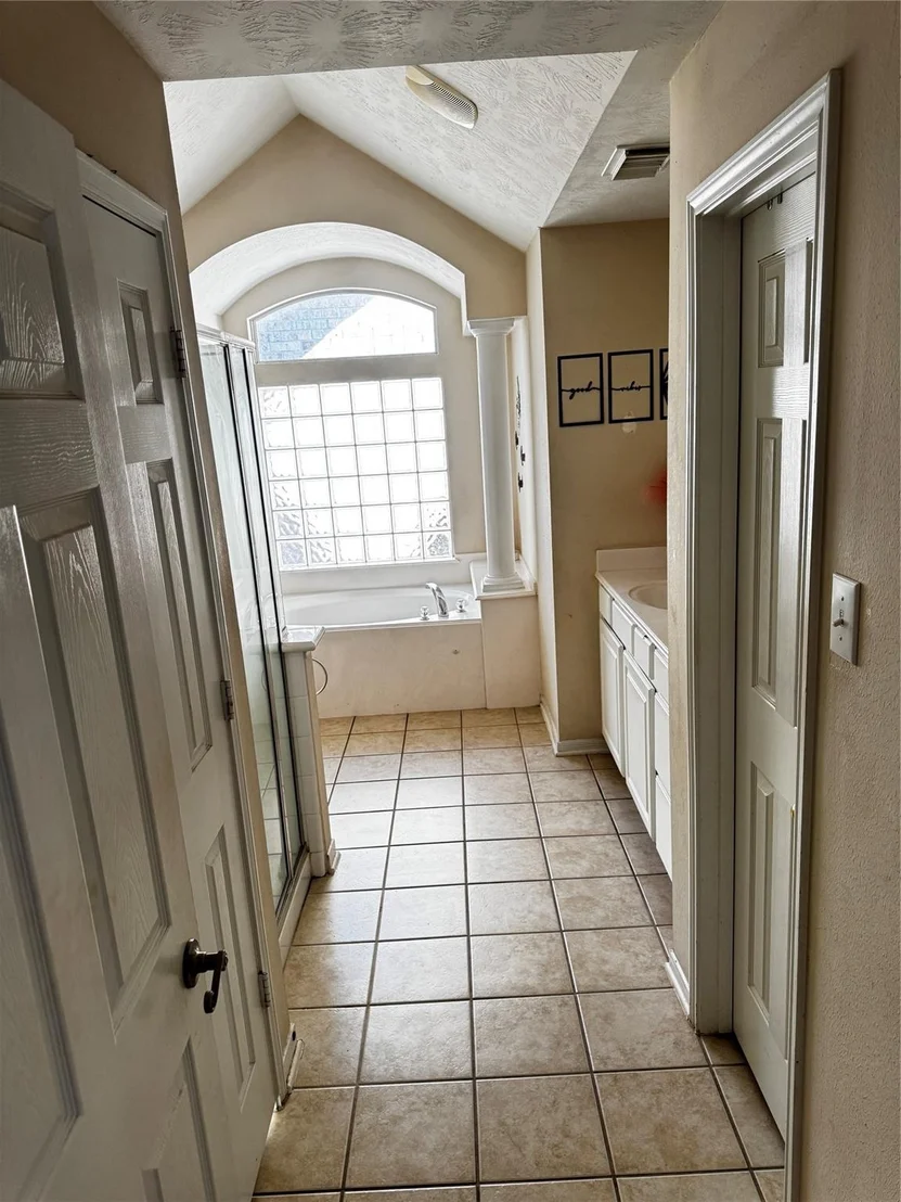 Photo of 1234 Blue Leaf Drive