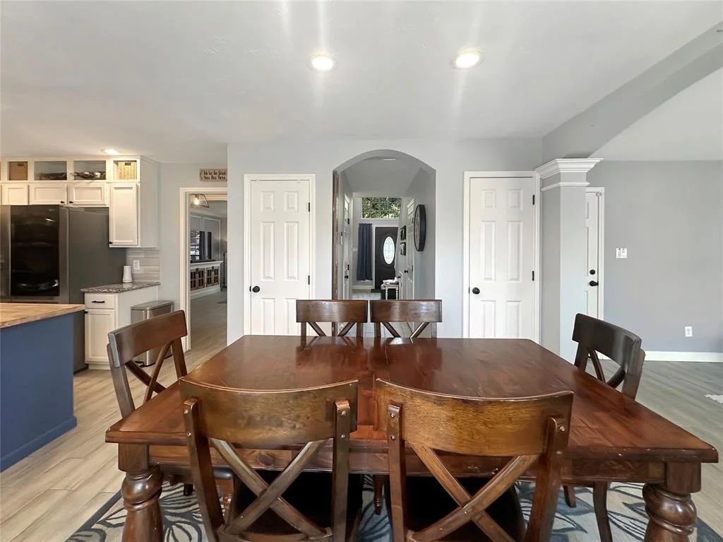 Photo of 23935 Scrivener Lane