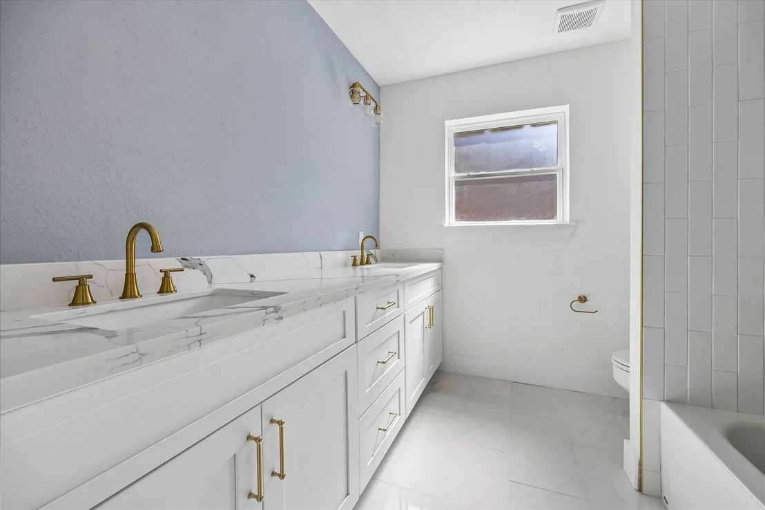 Photo of 6027 Valkeith Drive