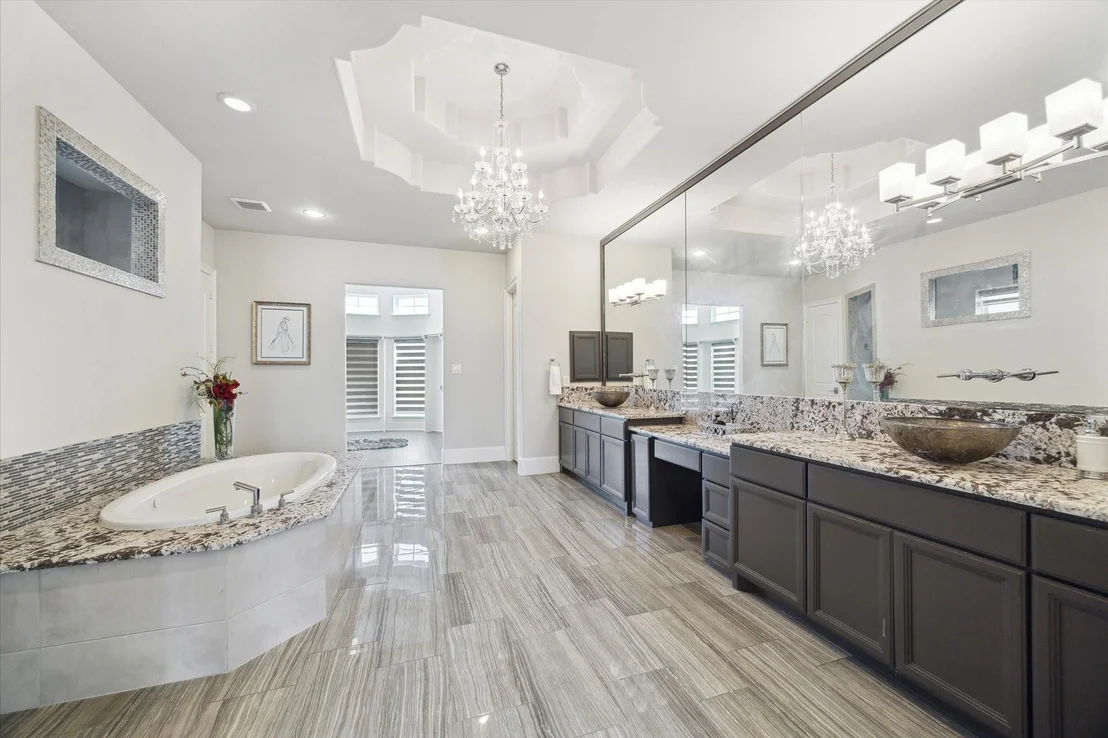 Photo of 38 Enclave Manor Drive