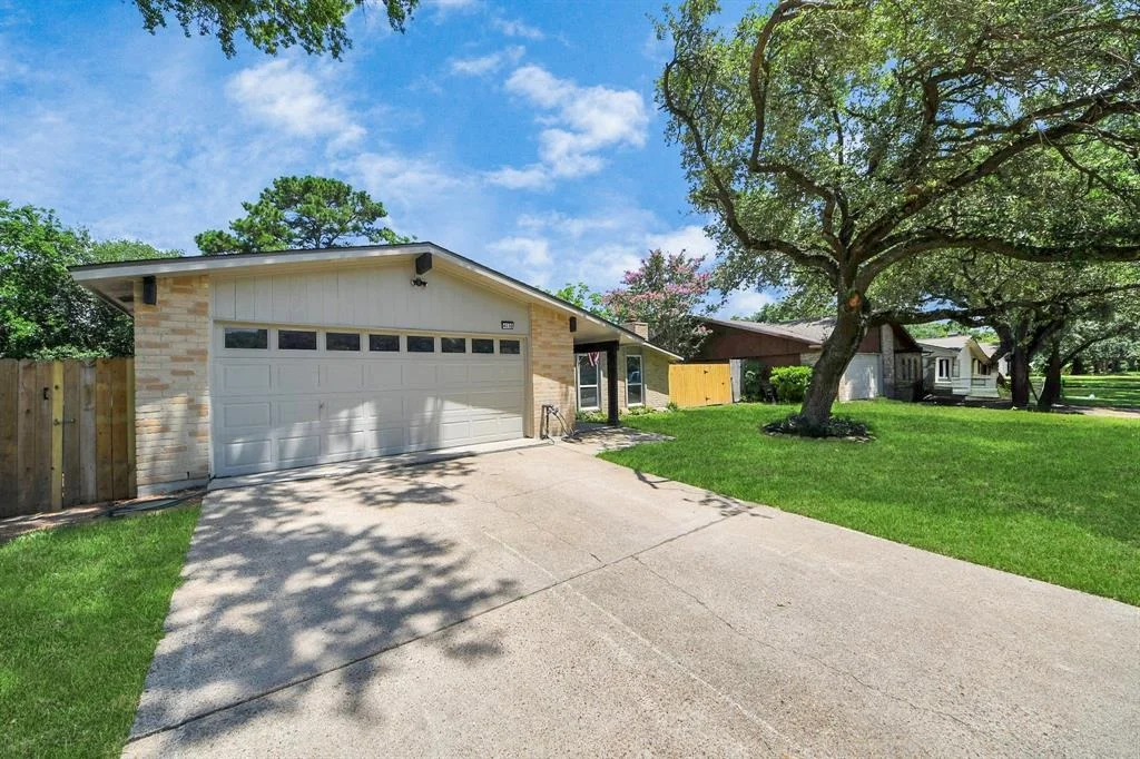 Photo of 4030 Marywood Drive