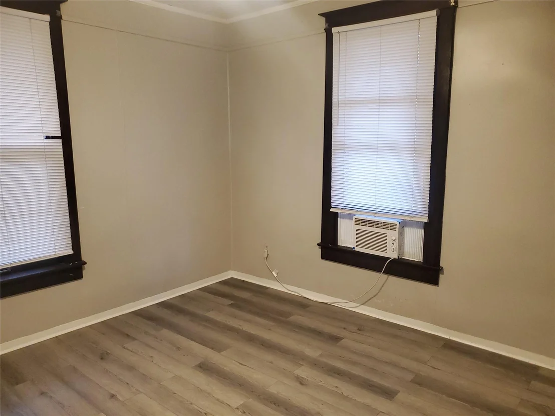 Photo of 1233 Caldwell Road
