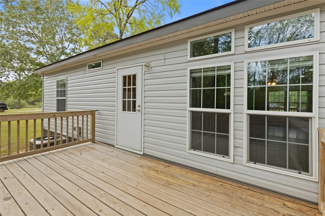 Photo of 141 Leaning Oak Drive