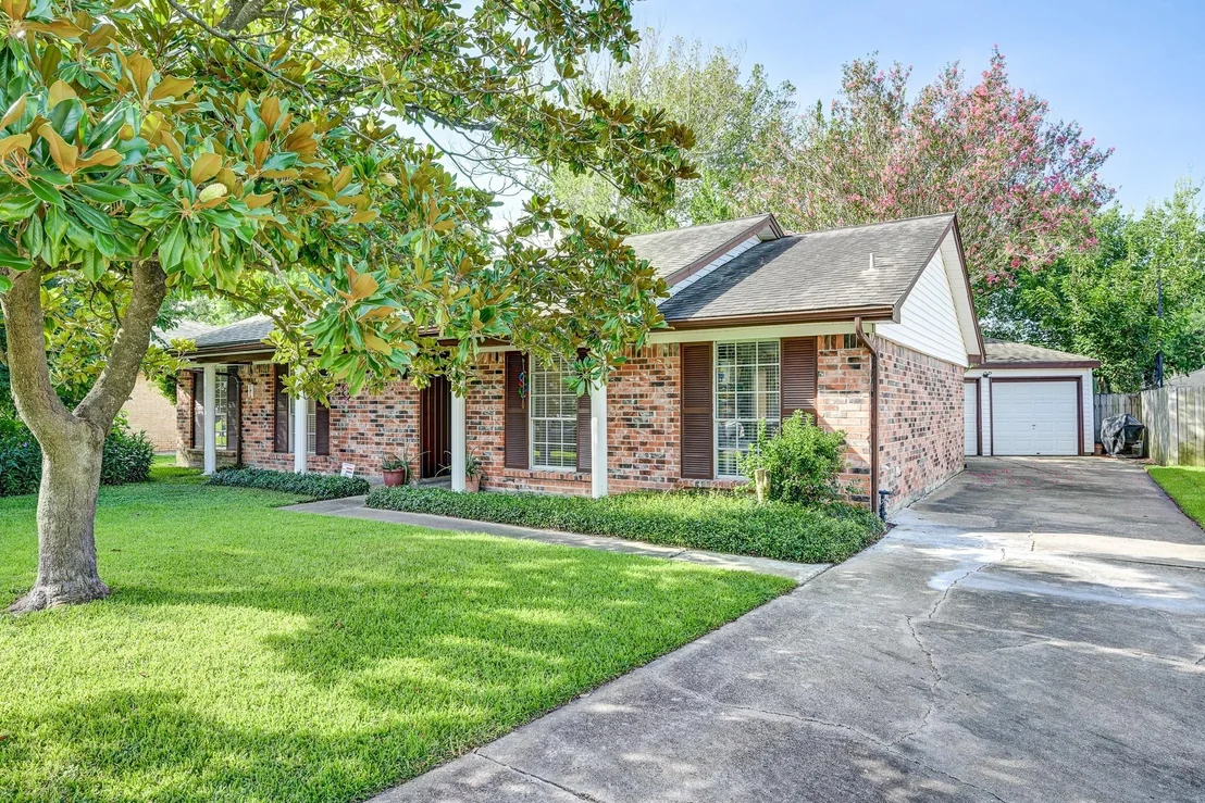 Photo of 12211 Plumpoint Drive