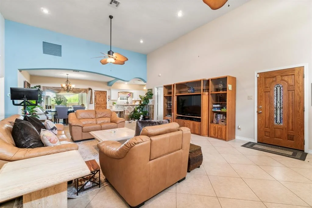 Photo of 55 Lakeway Drive