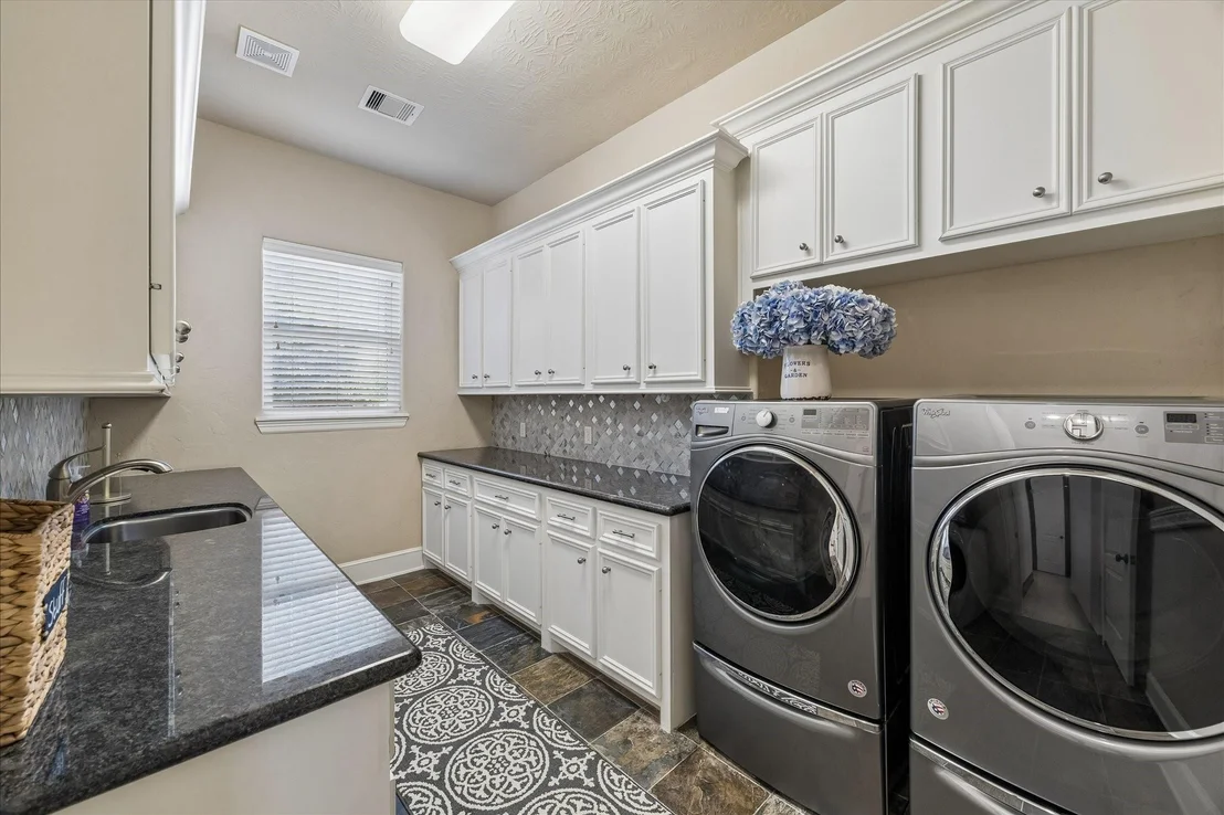 Photo of 7602 Kings River Lane