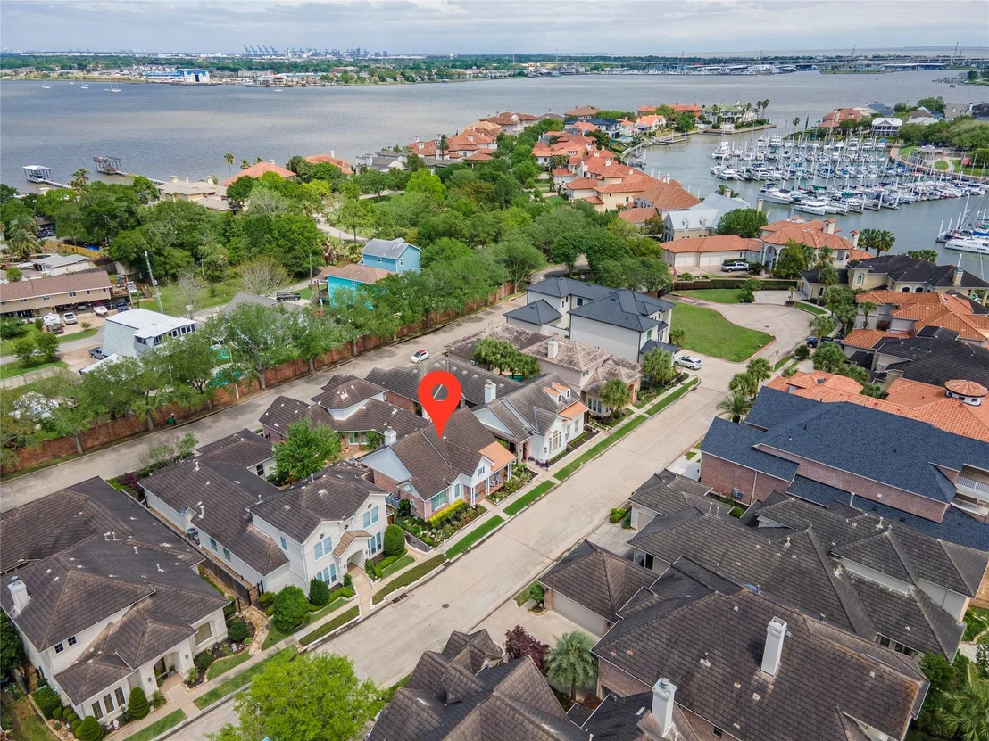 Photo of 712 Harborside Way