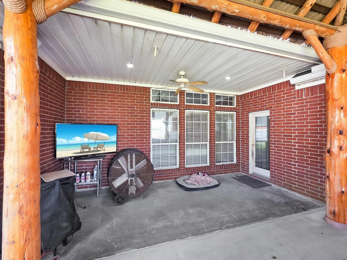 Photo of 520 Meadow Lane