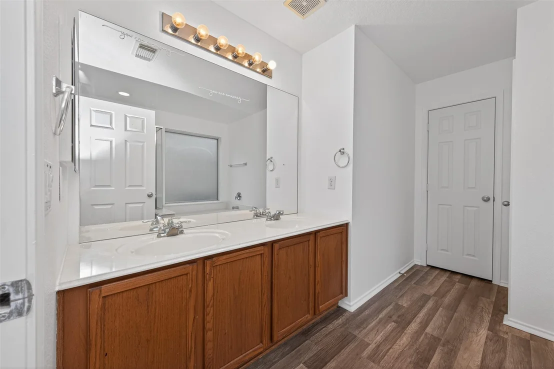 Photo of 2219 Mountain Ranch Dr