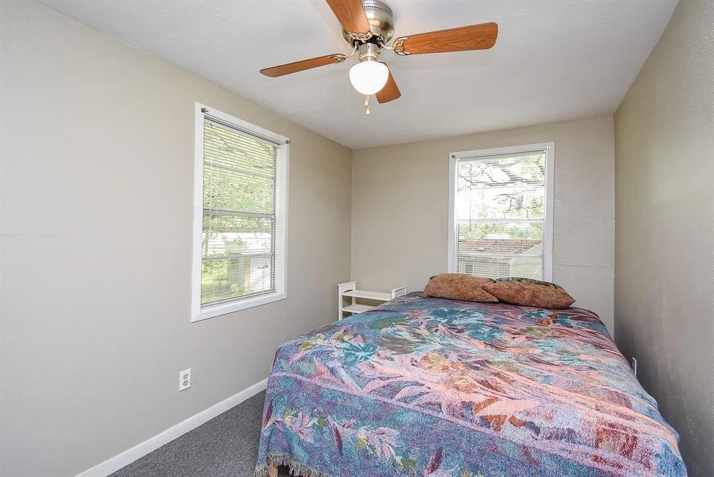 Photo of 1551 Bayview Drive