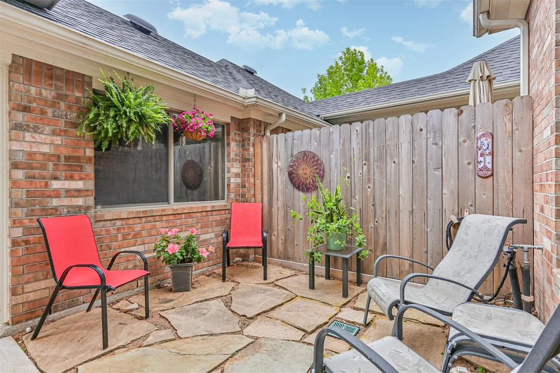 Photo of 3318 Silverbrook Lane