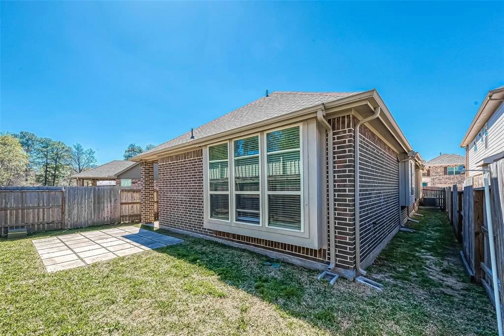 Photo of 17710 White Lightning Way