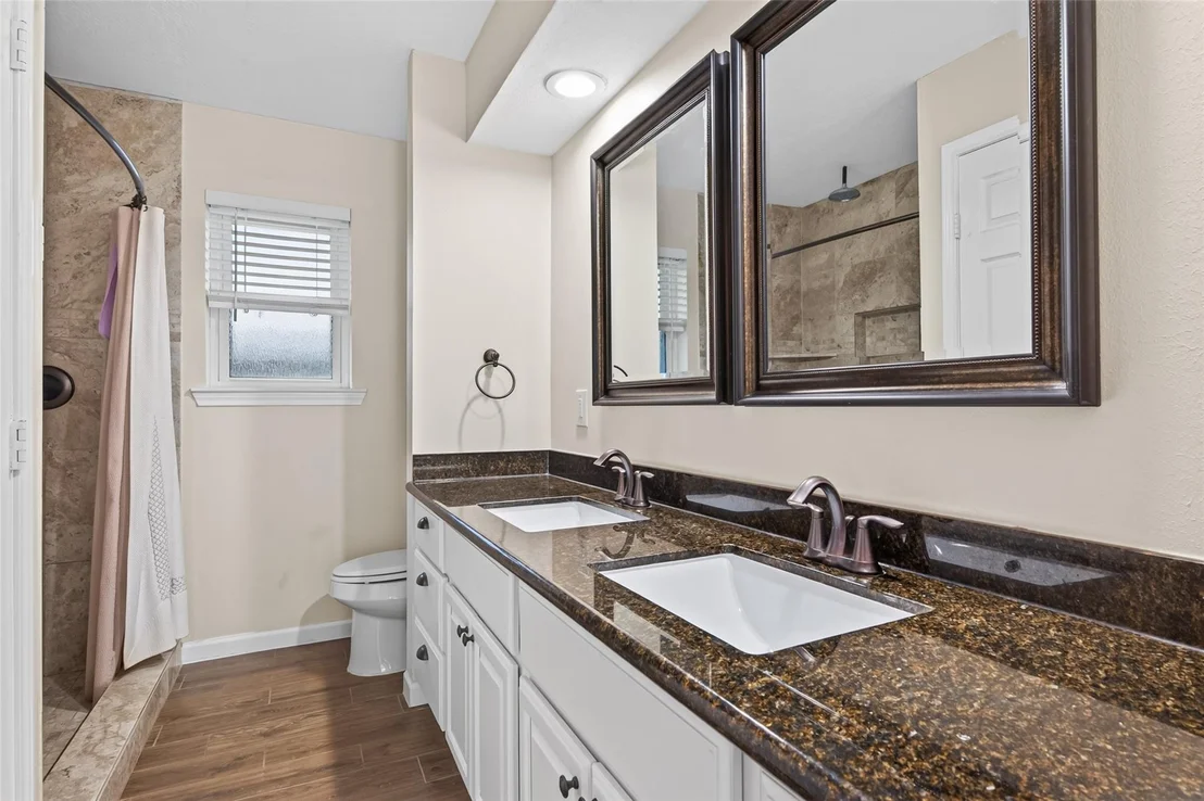 Photo of 5038 Pine Cliff Drive