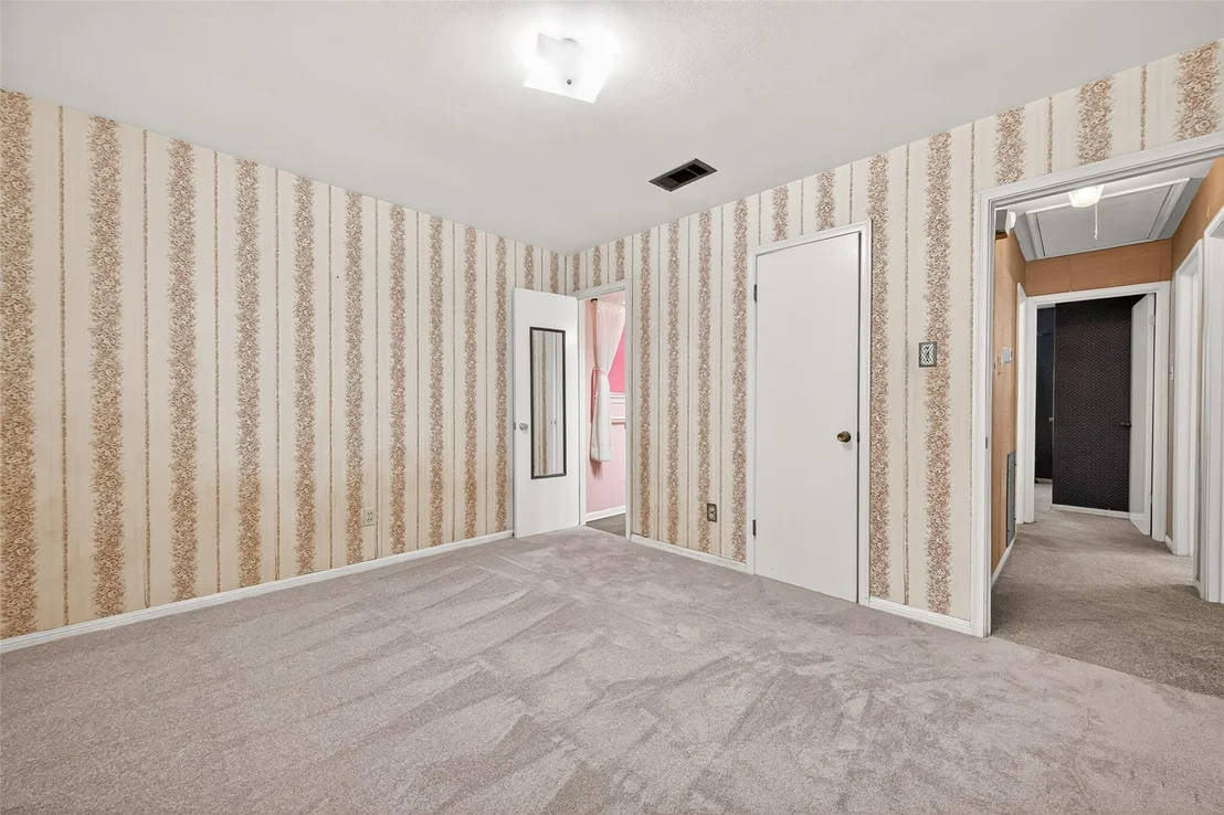 Photo of 2220 Ripple Creek Drive