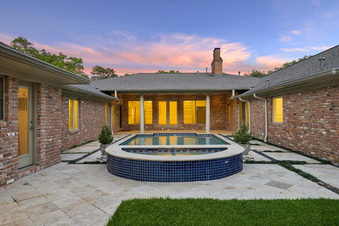 Photo of 242 Maple Valley Road