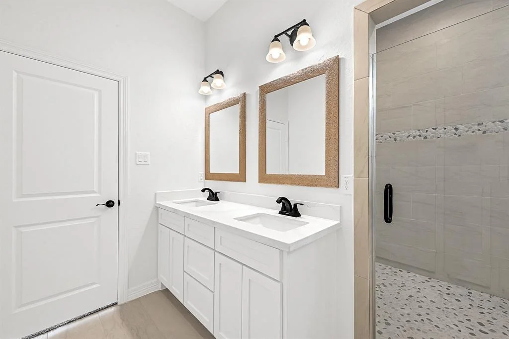 Photo of 214 Alder Loop